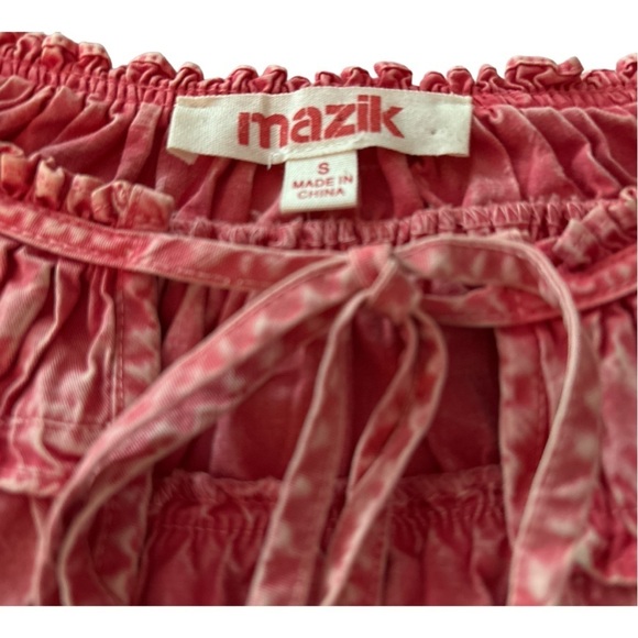 MAZIK TOP Pink-orange,salmon,smocking at the yoke and back. 3/4 ruffled sleeves. - Picture 5 of 7